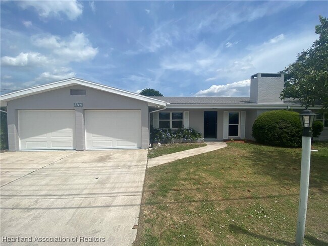 Primary Photo - 3748 Sebring Pkwy