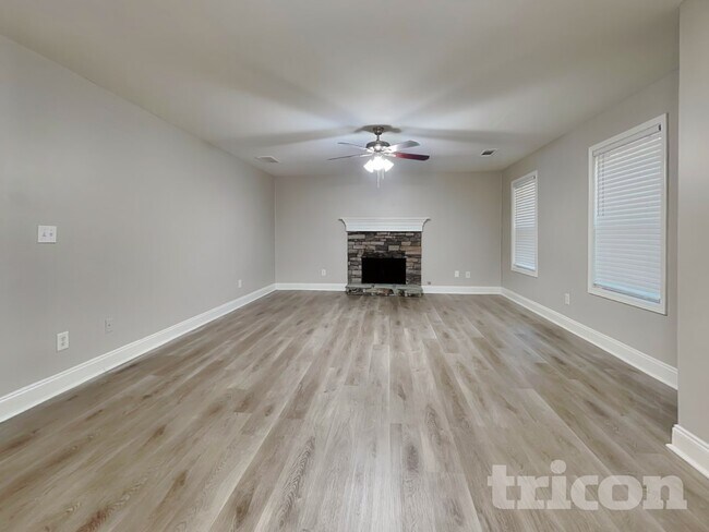 Building Photo - 3540 Stoney Creek Way