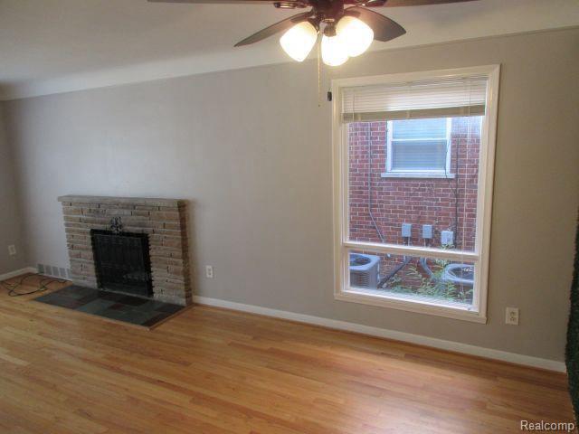 Building Photo - 320 Catalpa Dr