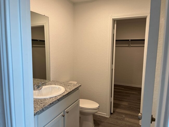 Building Photo - Dream Home in Seguin- 3 Bedroom / 2 Bath -...