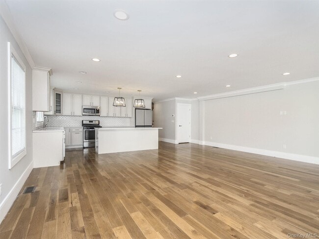 Building Photo - 15 Dunes Ln