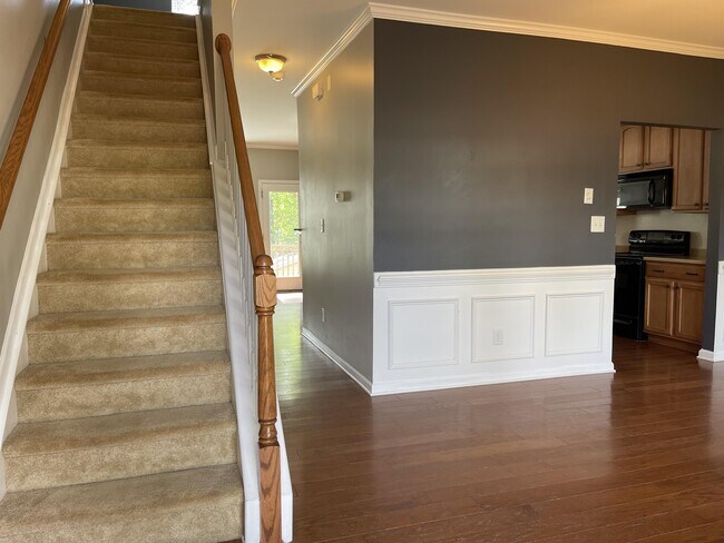 Building Photo - 2600 Taton Ct