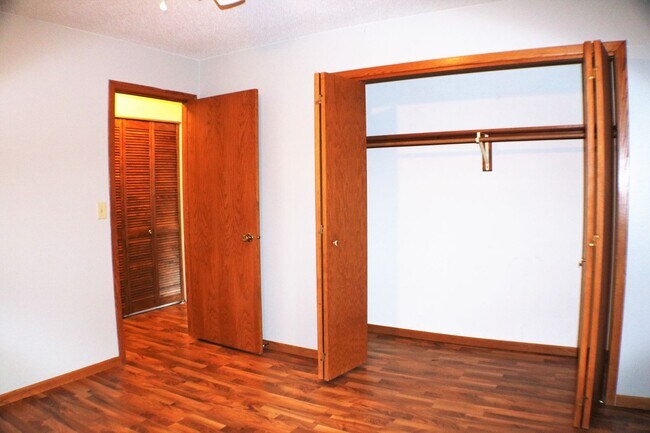 Building Photo - $1,125 | 2 Bedroom, 1.5 Bathroom 1st Floor Condo | No Pets | Sublease* | Available for August 1st...