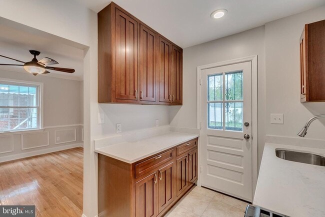 Building Photo - 3714 17th St NE