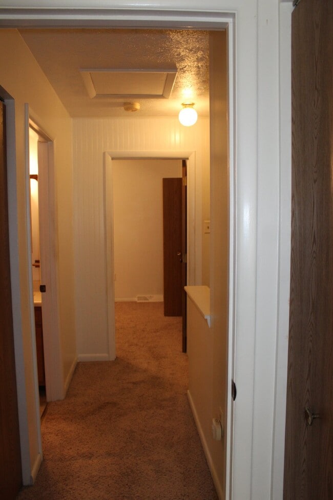 Building Photo - Adorable 2 Bedroom Townhome in Baldwin