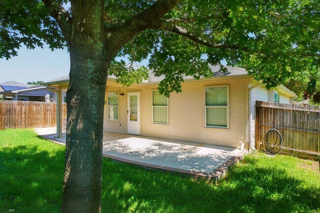 Building Photo - Cozy Home in Cibolo Valley Ranch Now Available - Realtor Commission: $500