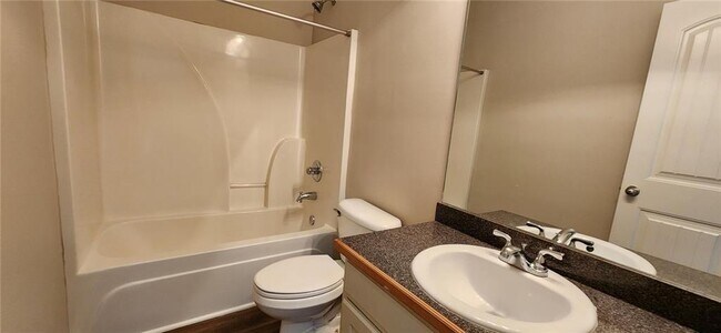 Building Photo - 2236 Avalon Trace