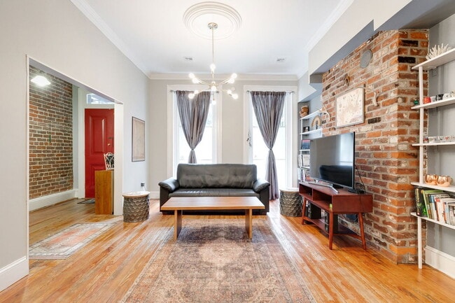 Building Photo - 317 W Marshall St