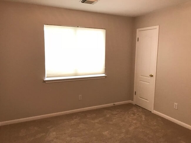 Building Photo - 4108 N Summercrest Loop