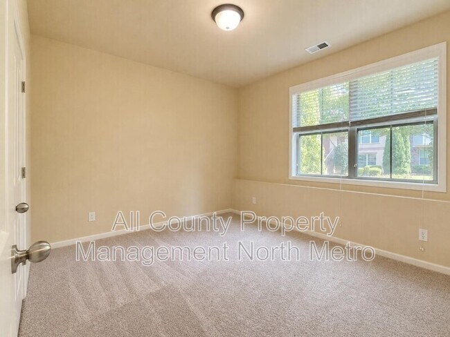 Building Photo - 4905 Hudson Square