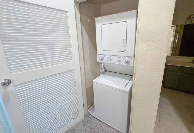 Building Photo - TWO STORY CONDO - RIMROCK/MONTEZUMA- BEAVER CREEK RD