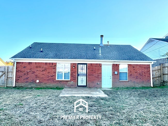 Building Photo - 4252 Elysian Dr