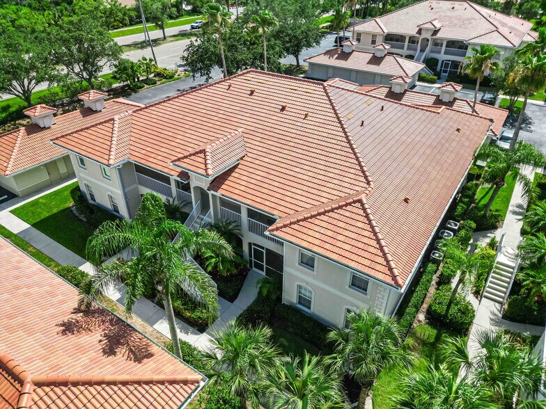 Building Photo - 8202 L Pavia Blvd