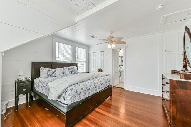 Building Photo - 3301 Ave N Ursuline St