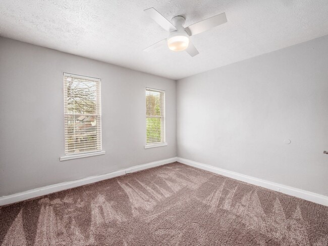 Building Photo - 1240 S Washington Ave