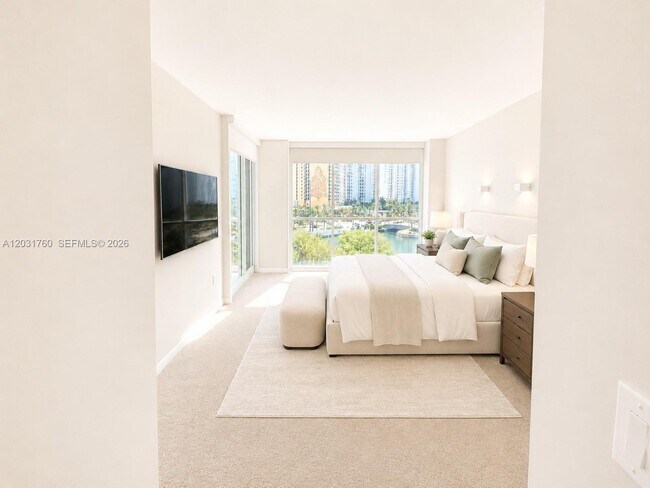 Building Photo - 16400 Collins Ave