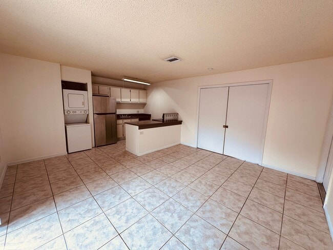 Building Photo - 1810 West St