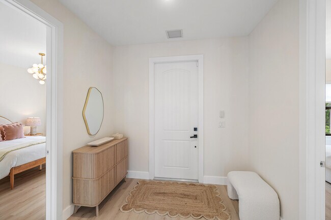 Building Photo - 7606 S Olive Ave