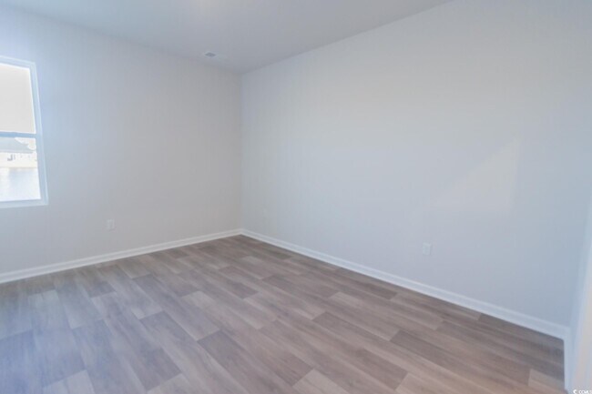 Building Photo - 1375 Speedway St