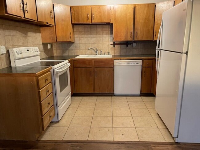 Building Photo - Waterfront! Sunset views! 3 bdrms! Attached garage! Private driveway!