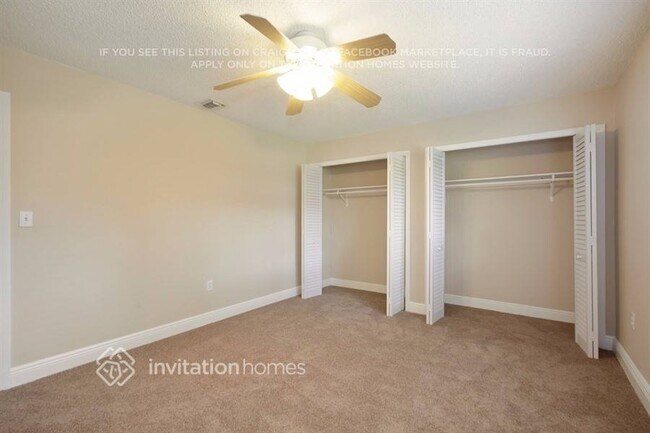Building Photo - 10821 NW 33rd St