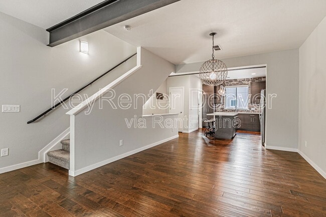 Building Photo - 848 Kalamath St