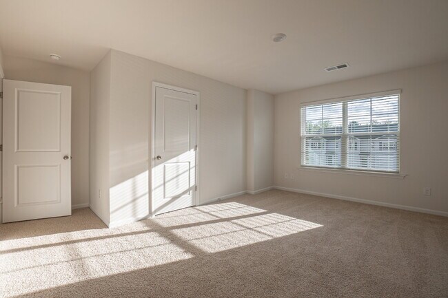 Building Photo - End unit! Available Early June!