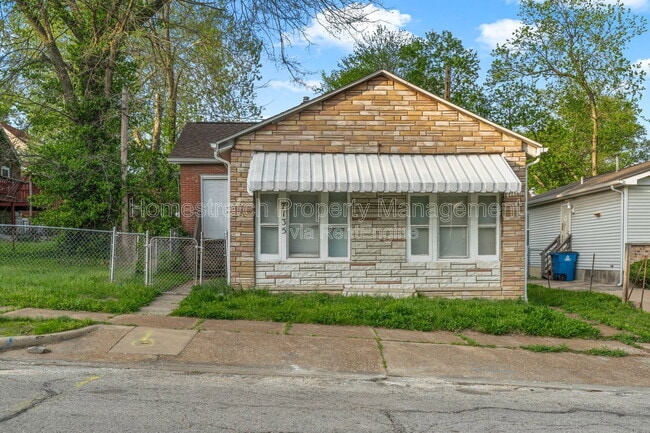 Building Photo - 7135 Woodrow Ave