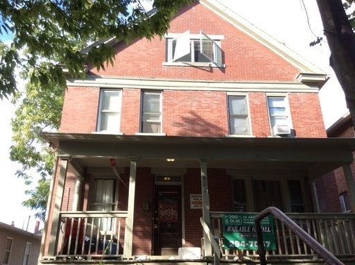 Building Photo - 290 E 15th Ave
