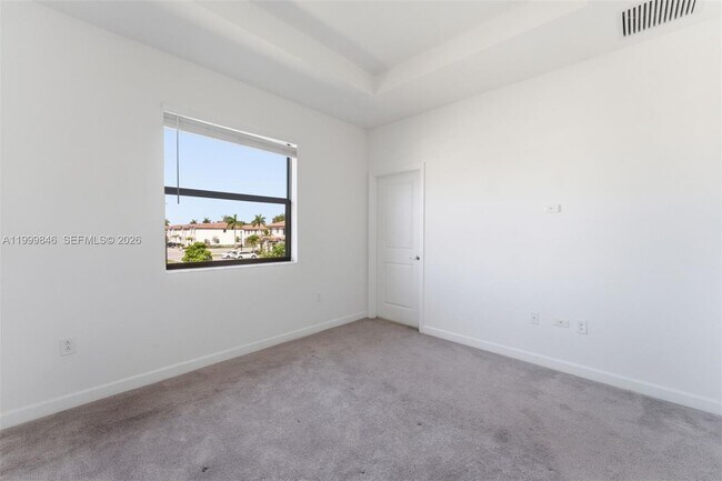 Building Photo - 24630 SW 118 Ave