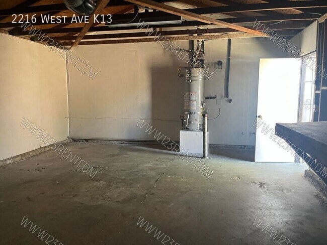 Building Photo - 2216 W Ave K 13