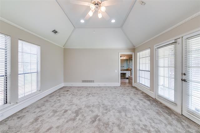 Building Photo - 6116 Southern Knoll Dr