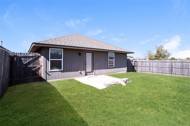 Building Photo - 19824 Serenade Way