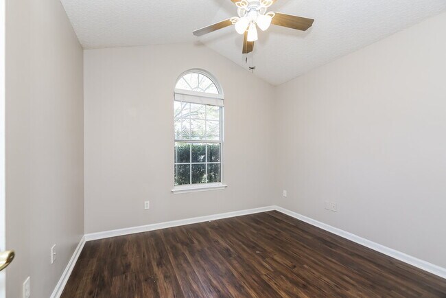 Building Photo - 1723 Rustling Dr