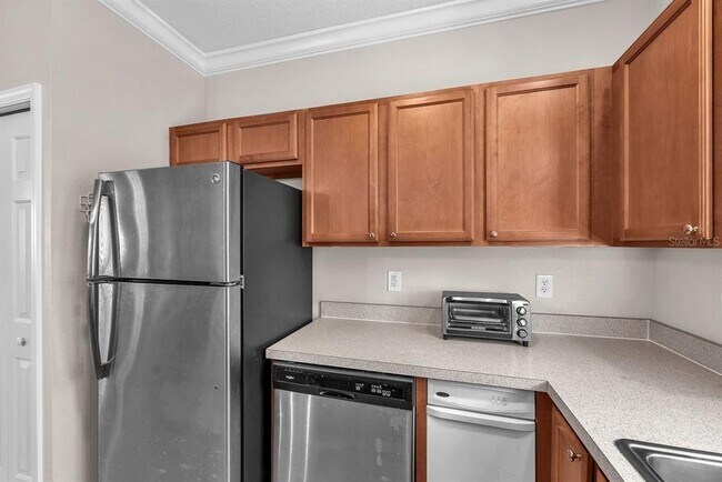 Building Photo - 2231 Golden Oak Ln