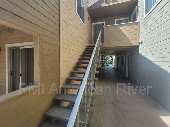 Building Photo - 1019 Dornajo Way