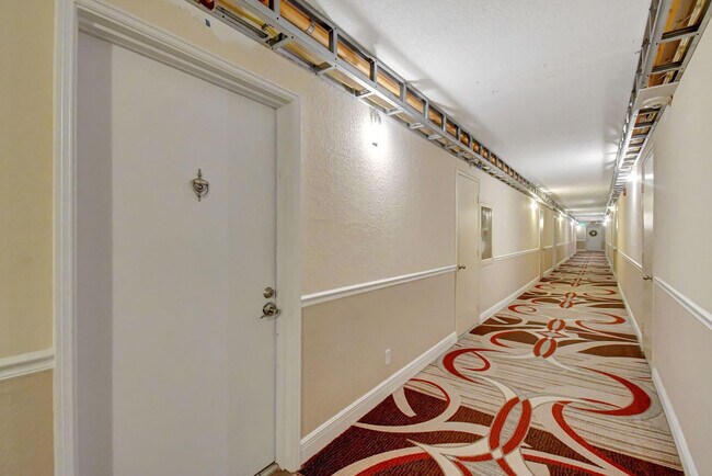 Building Photo - 531 N Ocean Blvd