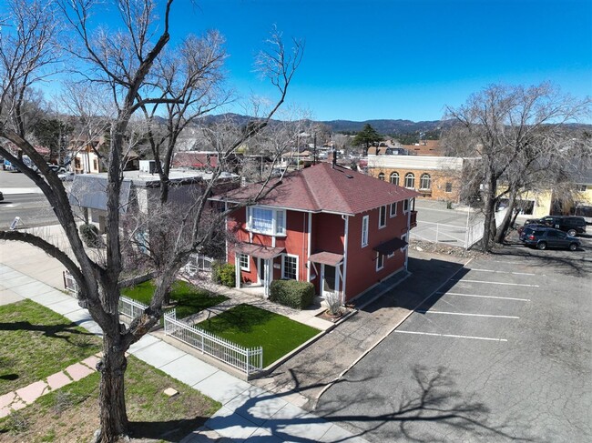 Building Photo - 108 N Mt Vernon Ave