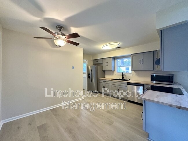 Building Photo - 1273 Nesbitt Dr