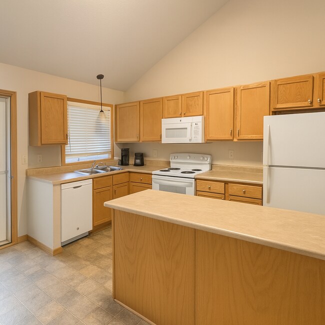 Building Photo - 1040/1044 4th St SE, Forest Lake, MN 55129 (duplex)