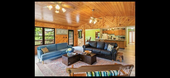 Building Photo - 170 Mountain Farm Rd