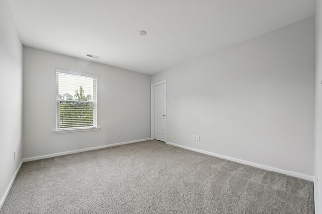Building Photo - 3352 Bordwell Ridge Dr