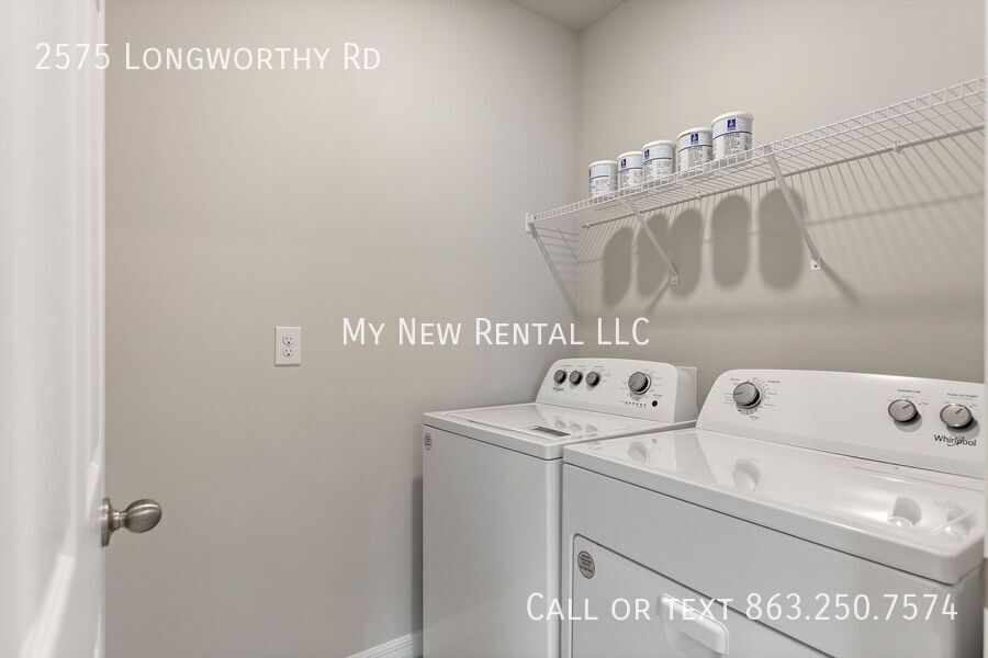 Building Photo - 2575 Longworthy Rd