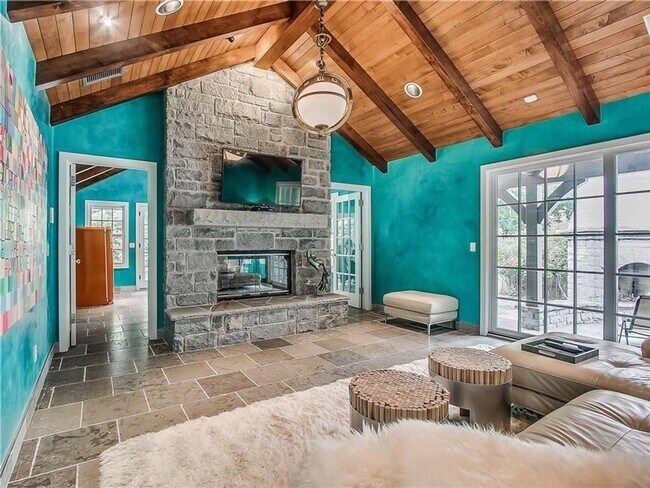 Building Photo - 1109 NW 55th St