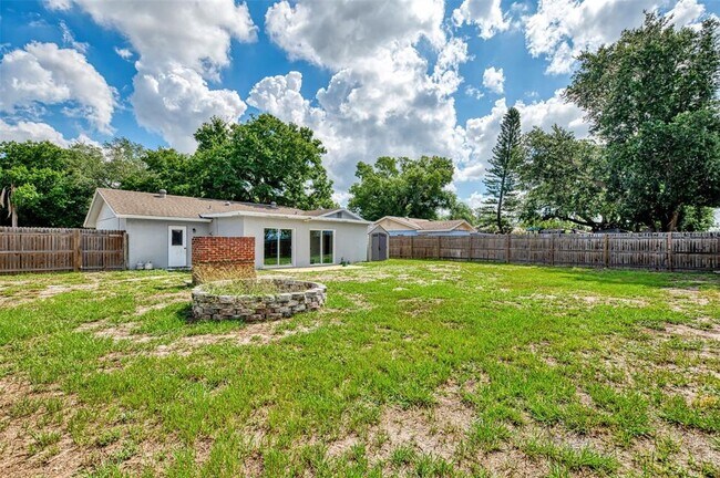 Building Photo - 5520 Hayden Blvd