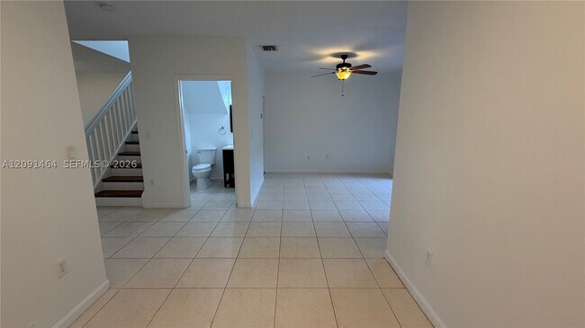 Building Photo - 200 Riverwalk Cir