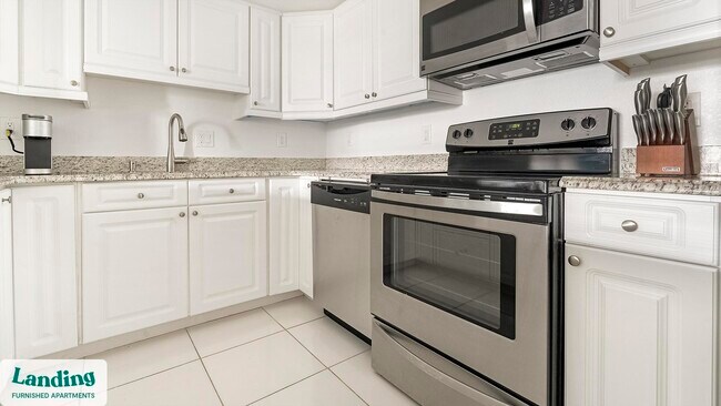 Building Photo - 6415 21st Ave W