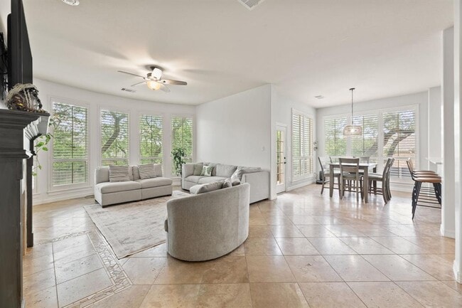 Building Photo - 3709 Portofino Ct