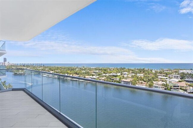 Building Photo - 19707 Turnberry Way