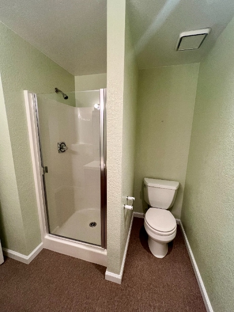 Building Photo - Spacious 4-Bed Retreat with Guest Suite & Fireplace